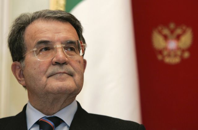«Χάθηκε χρόνος για την ελληνική κρίση» λέει ο Πρόντι και βάλλει κατά της Μέρκελ
