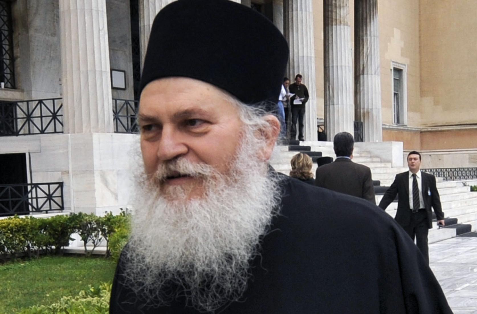 Nα παραμείνει ελεύθερος υπό όρους ο ηγούμενος Εφραίμ, εισηγείται ο εισαγγελέας Εφετών