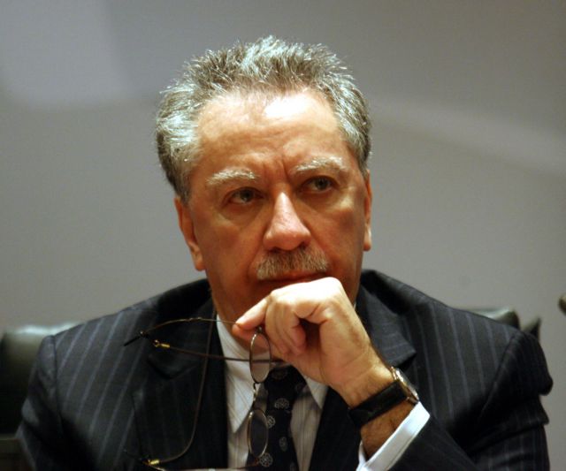 Εξαίρεση των φυσικών προσώπων από το «κούρεμα» ζητεί ο Μ.Σάλλας