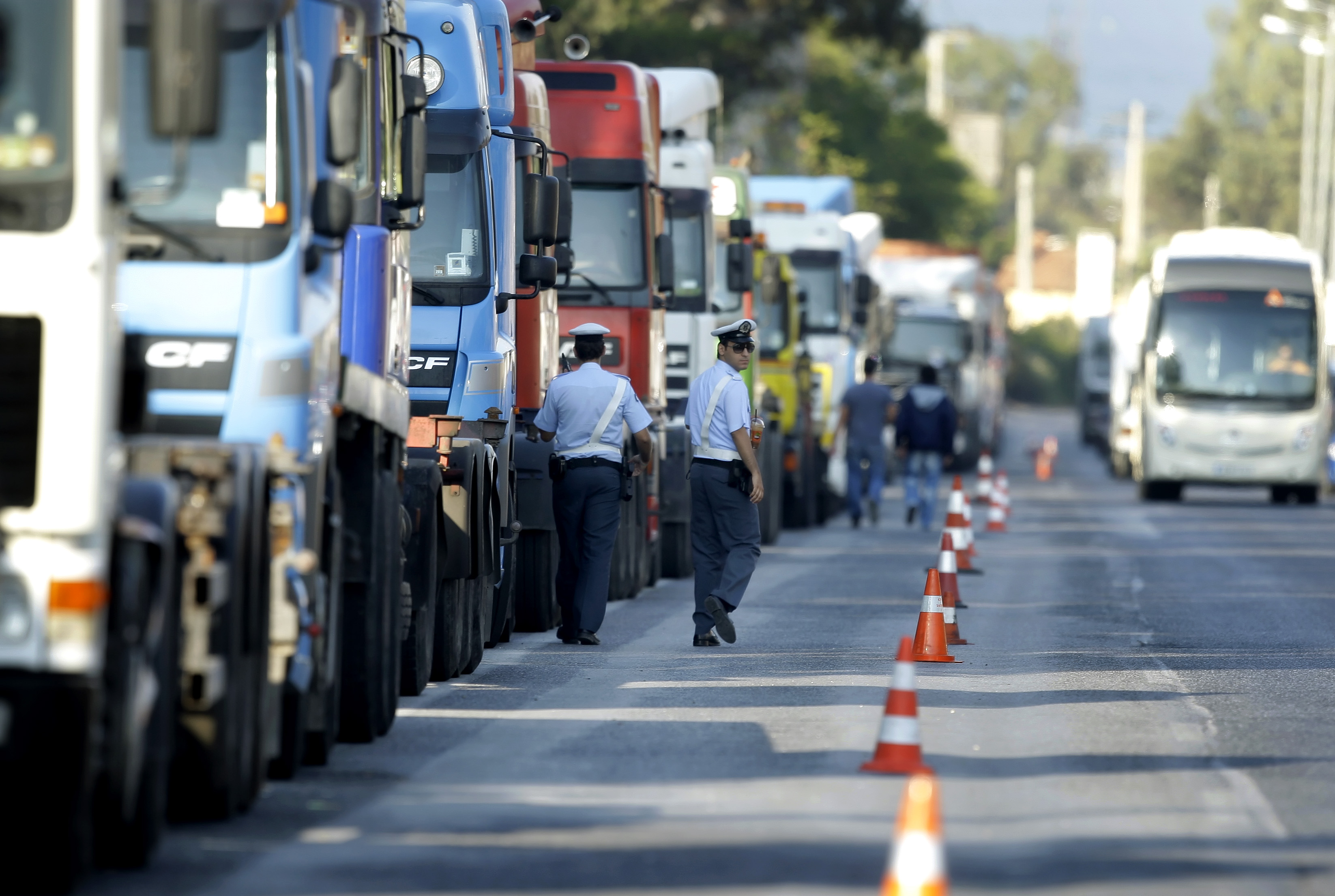 Με το νέο έτος η ψήφιση από την Ολομέλεια  της τροπολογίας για τα ΔΧ φορτηγά