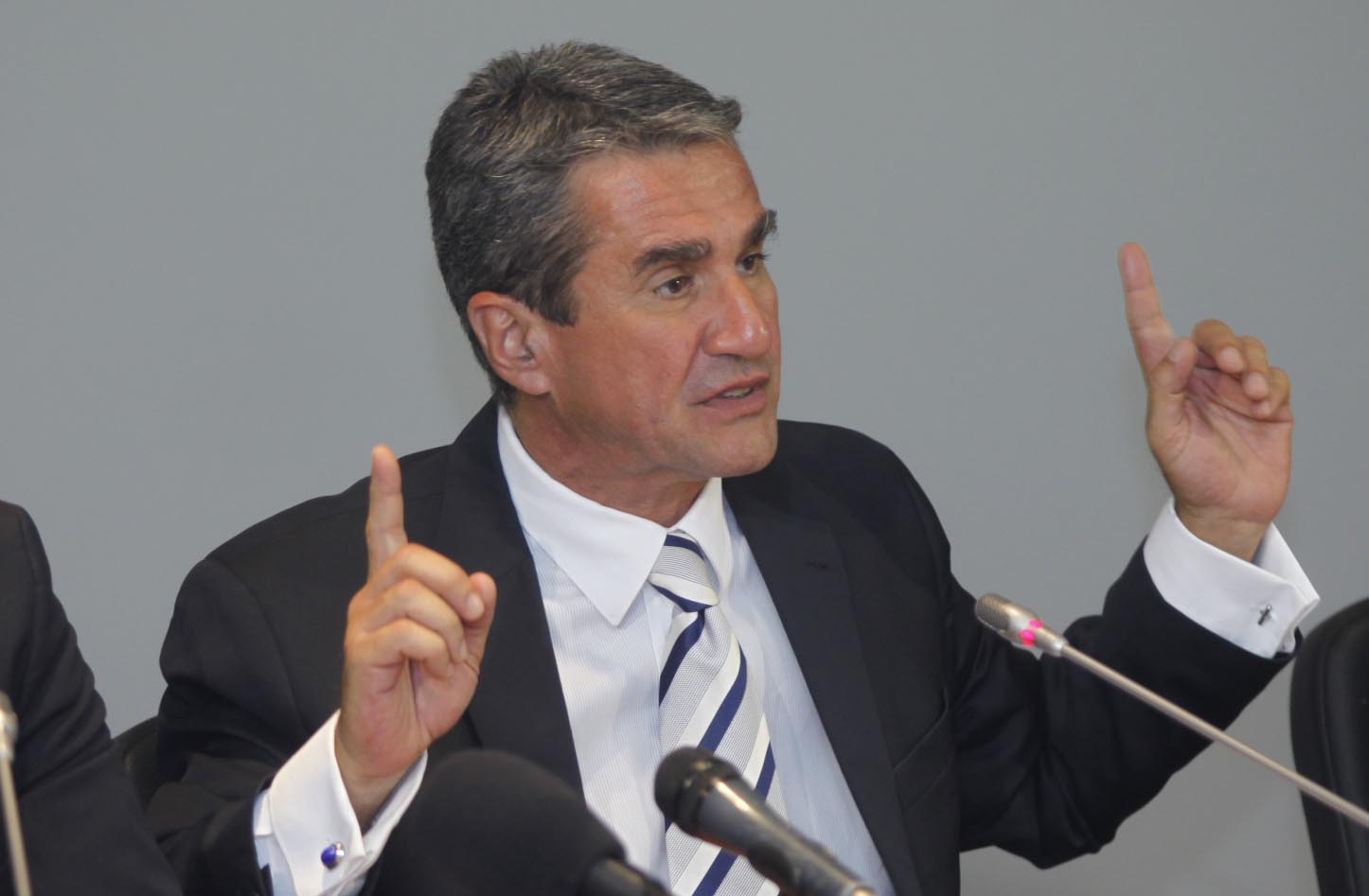 «Χάνουμε χρόνο, δεν μπορεί η κυβέρνηση να πάει πέρα από το Μάρτιο» λέει ο Ανδρ.Λοβέρδος