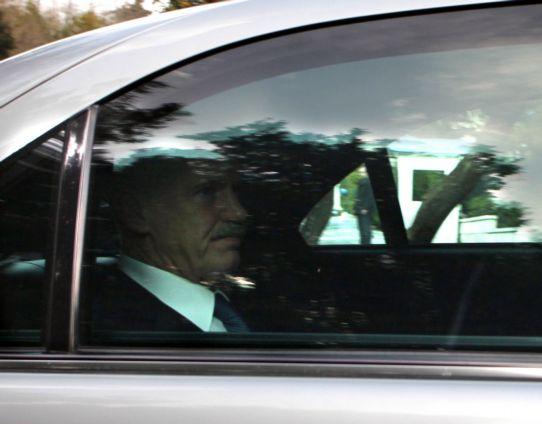 Αντιδράσεις από την απόφαση για αναβολή του Πολιτικού Συμβουλίου του ΠΑΣΟΚ