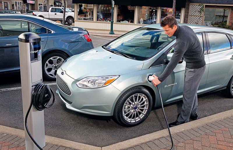 Έως το 2015 η επιδότηση των 5.000 λιρών για τα ηλεκτροκίνητα στην Βρετανία