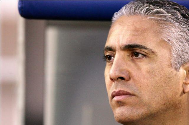 Την έξοδο της ΑΕΚ από το οικονομικό αδιέξοδο εύχεται ο Κωστένογλου