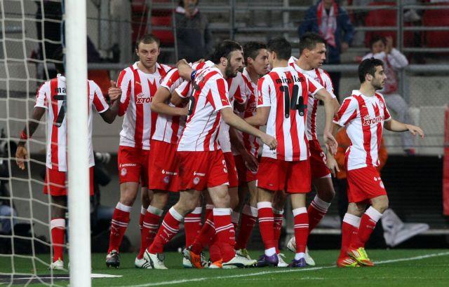 Δύσκολα, αλλά στο +6 ο Ολυμπιακός, έ«χ»ασε έδαφος ο ΠΑΟ, άνετα ο ΠΑΟΚ