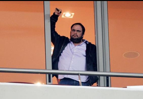 Για γελοιότητες από ένα τοποθετημένο πρόεδρο μιλούν στον Πειραιά