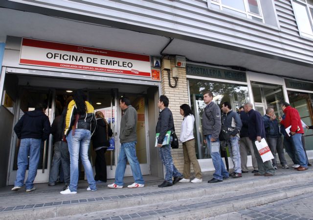 Ξεπέρασαν τα πέντε εκατομμύρια οι άνεργοι στην Ισπανία