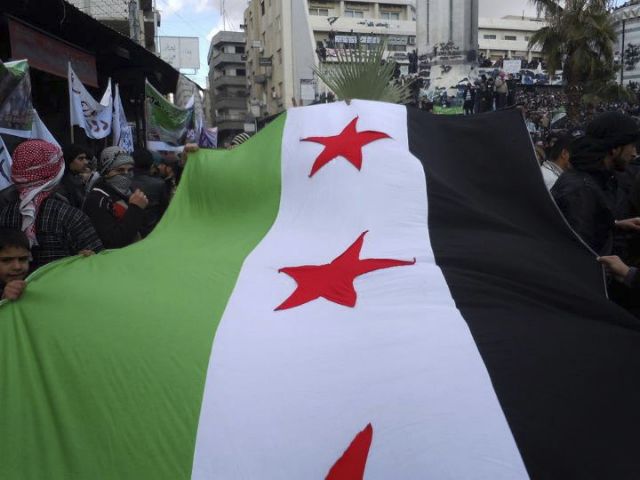 Η Συρία συμφώνησε στην παράταση της αποστολής του Αραβικού Συνδέσμου