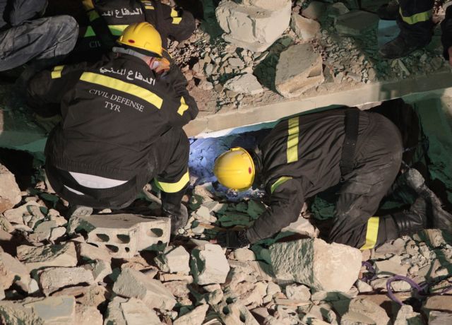 Έντεκα νεκροί από κατάρρευση εξαώροφου κτιρίου στον Λίβανο