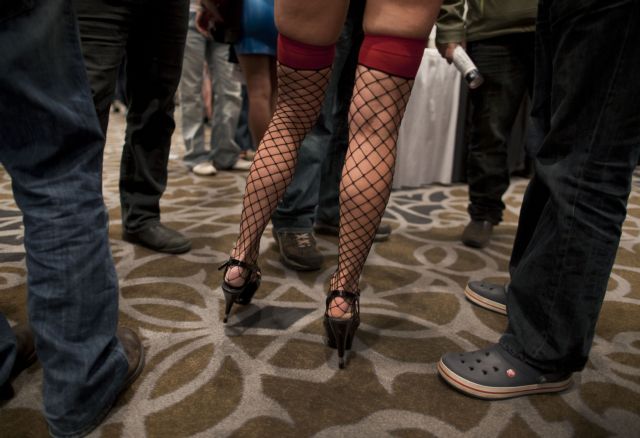 Προφυλακτικό καλούνται να φορούν οι ηθοποιοί πορνογραφικών ταινιών στο Λος Άντζελες