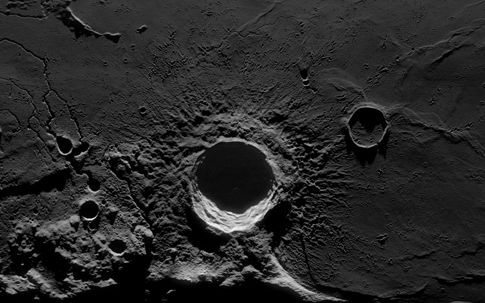 Βουτιά στα βάθη του σεληνιακού κρατήρα Αρίσταρχου