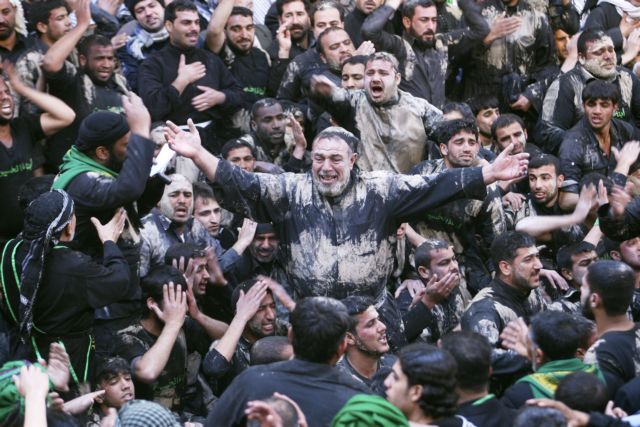 Δεκάδες νεκροί σε επίθεση αυτοκτονίας κατά σιιτών προσκυνητών στο Ιράκ