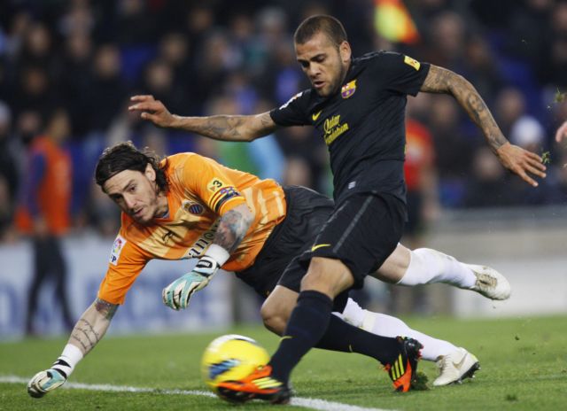 Ισοπαλία και φινάλε με… εγκεφαλικά στο ντέρμπι της Βαρκελώνης