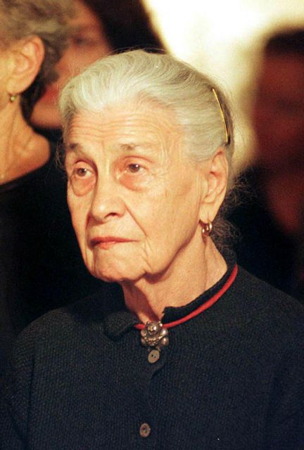 Πέθανε σε ηλικία 99 ετών η Αμερικανίδα φωτογράφος Ιβ Άρνολντ