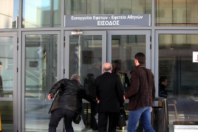 Δημόσιο πρόσωπο κατονομάζουν οι Πεπόνης-Μουζακίτης στο θέμα των «παρενοχλήσεων»