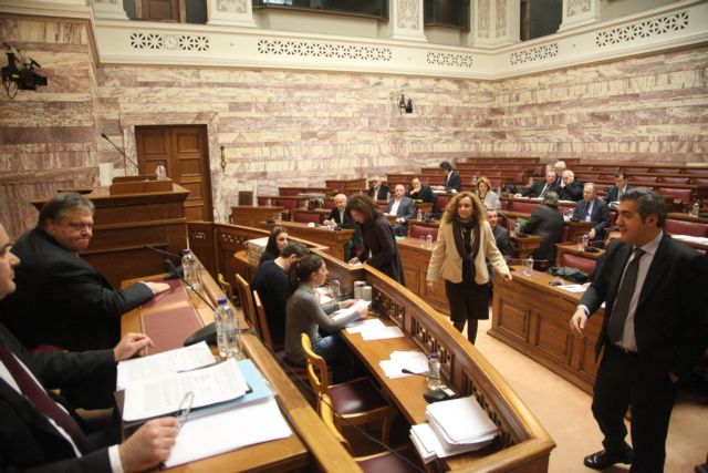 Τροπολογίες για φορολογική ενημερότητα οφειλετών του Δημοσίου στο πολυνομοσχέδιο