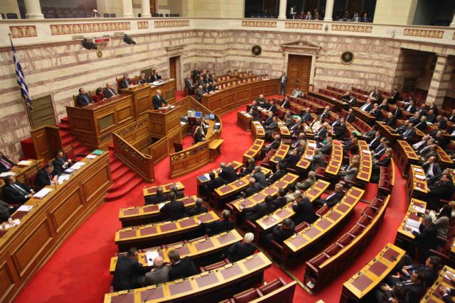 Στοιχειώδης αυτοσεβασμός και αξιοπρέπεια να ξέρεις τι υπογράφεις, δήλωσε ο Μάρκος Μπόλαρης