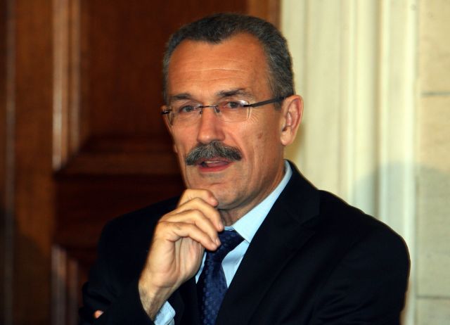 Δεν υπάρχει απόφαση για νόμο σχετικά με τις συλλογικές ρήτρες, λέει ο Π. Καψής