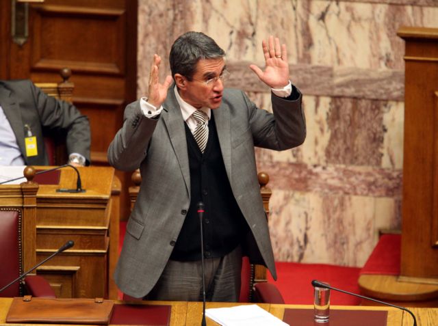 Οι βουλευτές γνώριζαν την τροπολογία για τα φαρμακεία μέρες πριν, λέει ο Ανδρ.Λοβέρδος