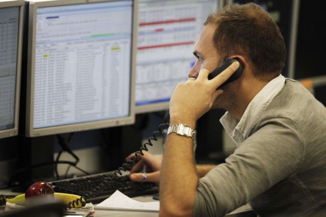 Ο φόβος για μεγαλύτερο «κούρεμα» φέρνει πιο κοντά τη συμφωνία για το PSI