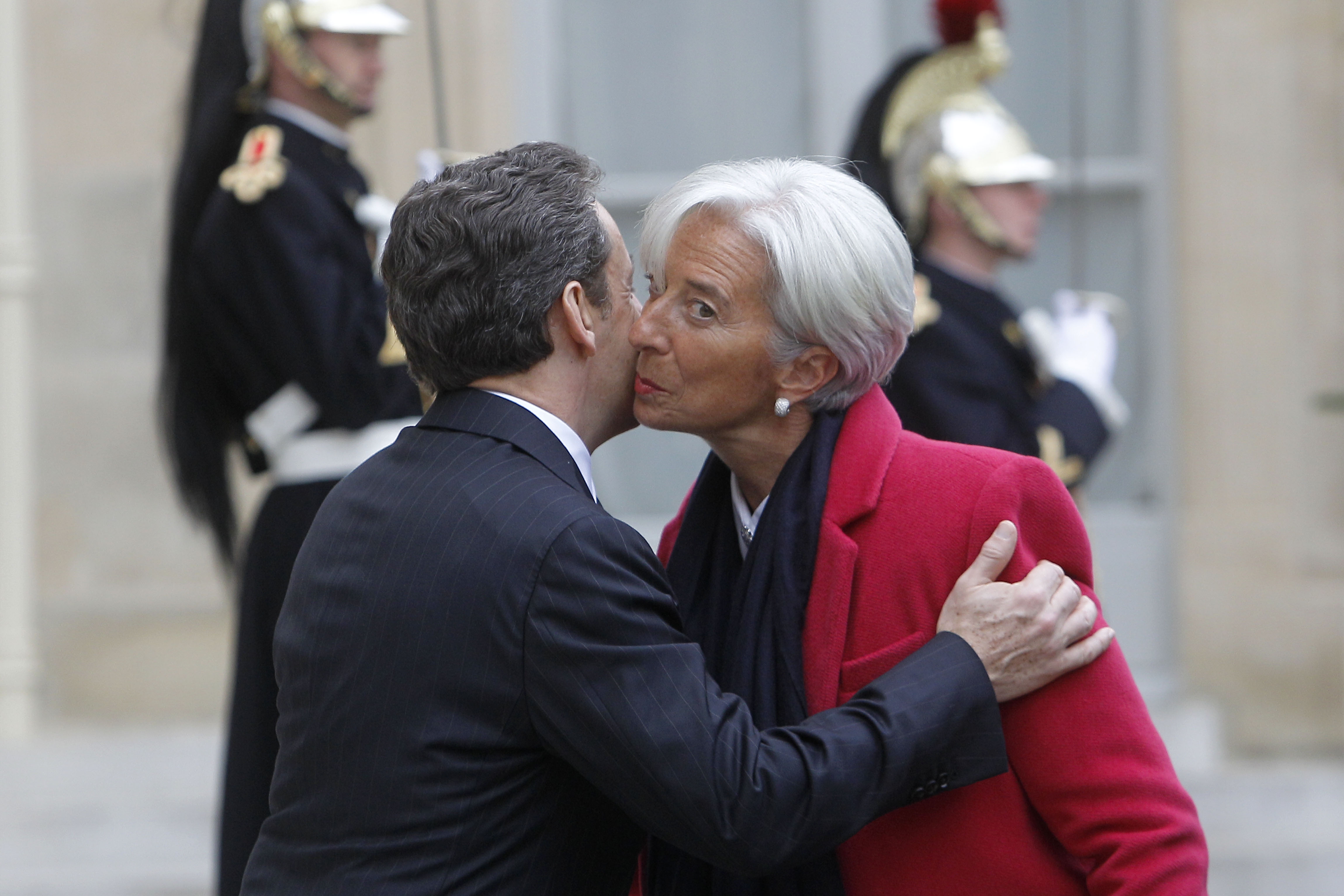 Η ευρωζώνη και η κατάσταση στην Ελλάδα επί τάπητος στη συνάντηση Σαρκοζί-Λαγκάρντ