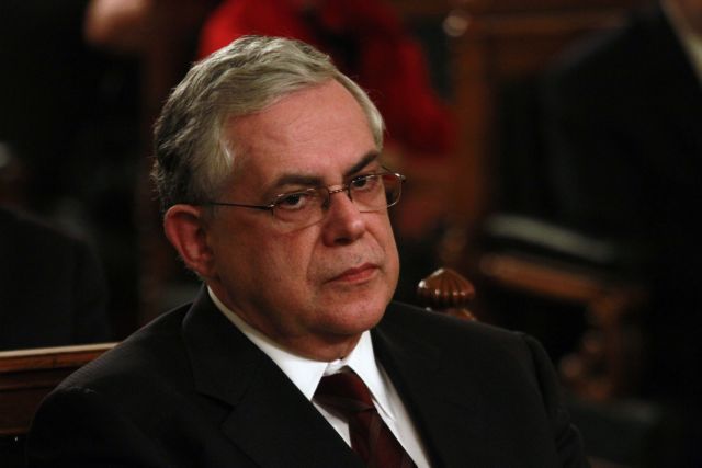 Κίνδυνο χρεοκοπίας τον Μάρτιο επισείει ο πρωθυπουργός και πιέζει για μείωση του κόστους εργασίας