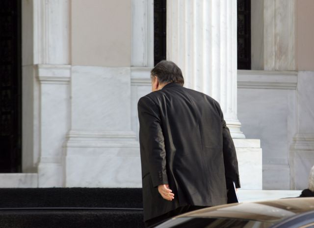 Μπαράζ συσκέψεων του πρωθυπουργού εν όψει της επιστροφής της τρόικας