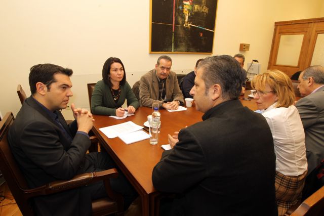 Μεταφέρουν τις υπηρεσίες υγείας στα μεγάλα συμφέροντα, καταγγέλλει ο Αλ.Τσίπρας