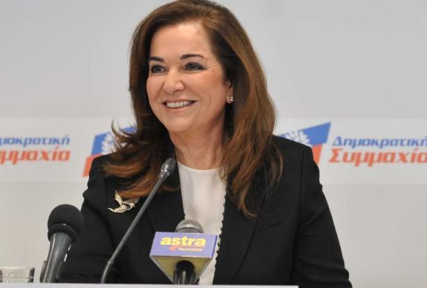 Επίθεση κατά της Ντ.Μπακογιάννη σε εστιατόριο του Ηρακλείου