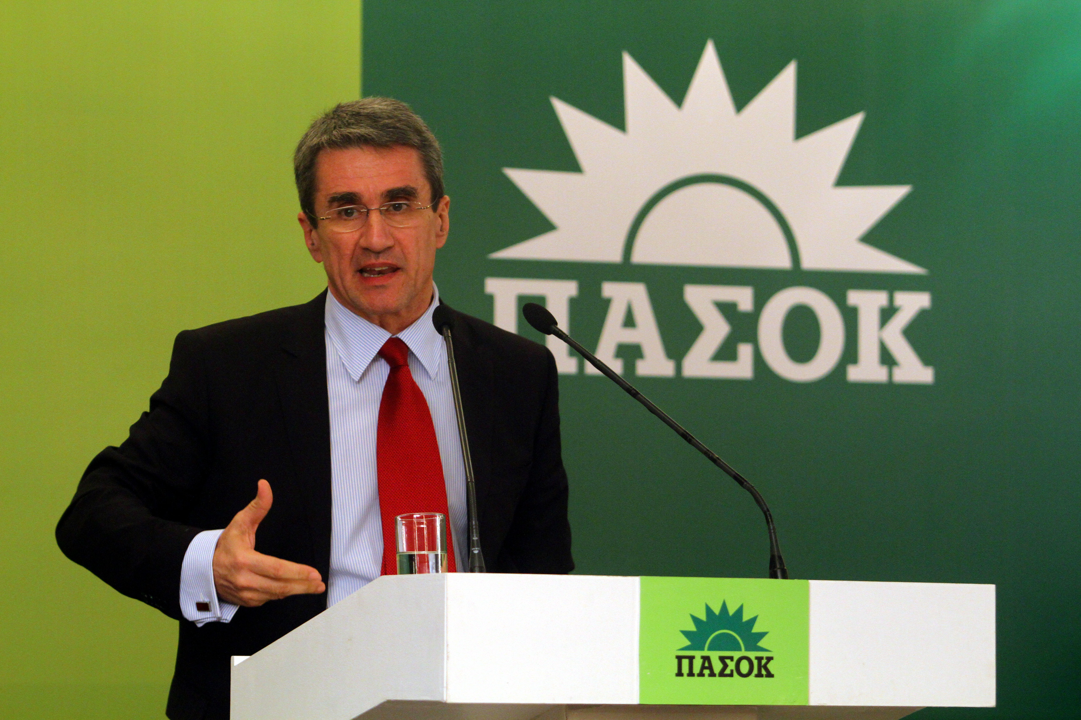Αισιόδοξος για το μέλλον του ΠΑΣΟΚ ο Ανδρέας Λοβέρδος