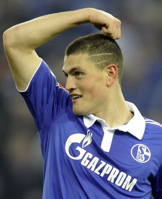 Στην κορυφή με τη βοήθεια του Κυριάκου η Σάλκε