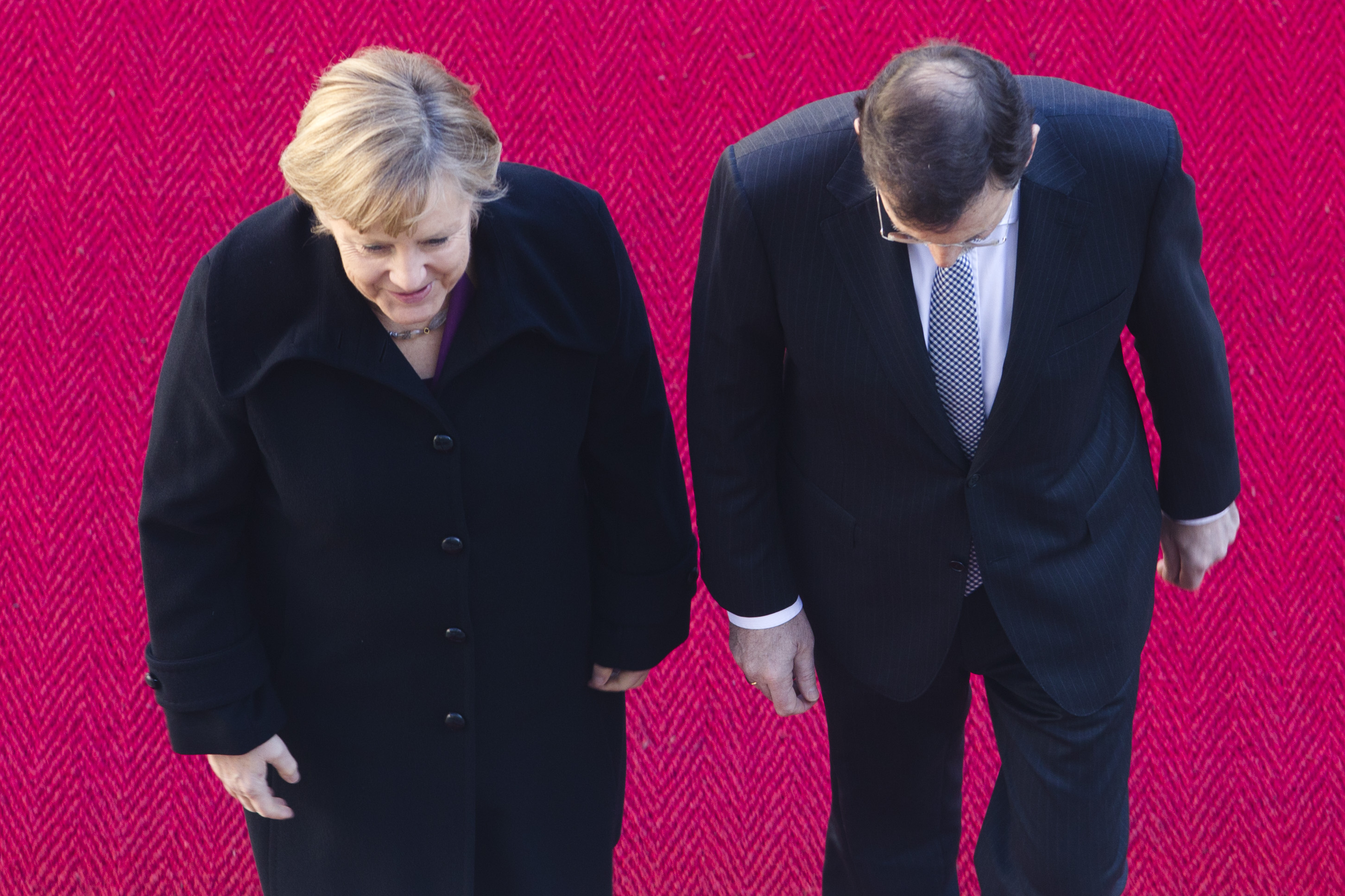 Οι διαρθρωτικές αλλαγές δεν φαίνονται σε 3 μήνες, δηλώνει ο Ραχόι ενώπιον της Μέρκελ