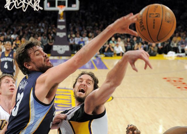 Οι Λέικερς συνεχίζουν, οι Σπερς χάνουν