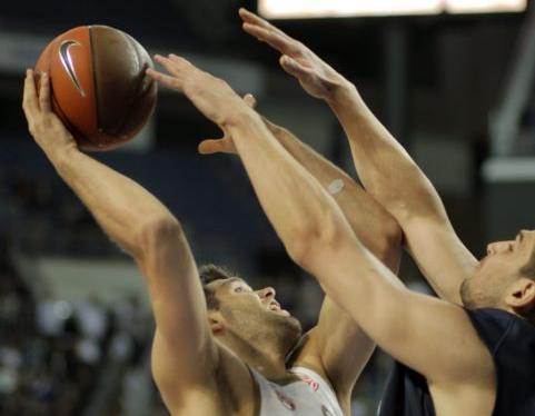 Στο μπάσκετ κερδίζει η… Ρεάλ, πέντε ομάδες στην κορυφή της ACB