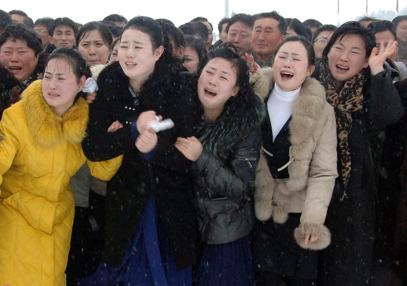 Με καταναγκαστικά έργα τιμωρήθηκαν όσοι δεν θρήνησαν «σωστά» τον Κιμ Γιονγκ Ιλ