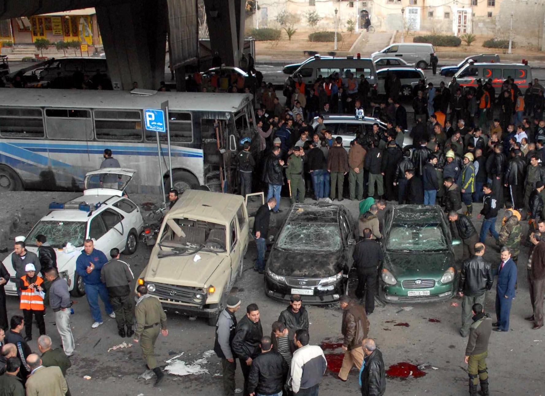 Πολύνεκρη επίθεση αυτοκτονίας στη Συρία, στόχος λεωφορείο της αστυνομίας