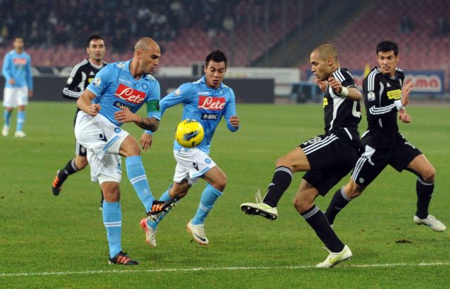 Η Νάπολι προκρίθηκε με αμφισβητούμενο γκολ του Πάντεφ