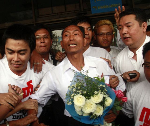 Αποκαθίστανται οι διπλωματικές σχέσεις ΗΠΑ-Μιανμάρ μετά την απελευθέρωση των κρατουμένων