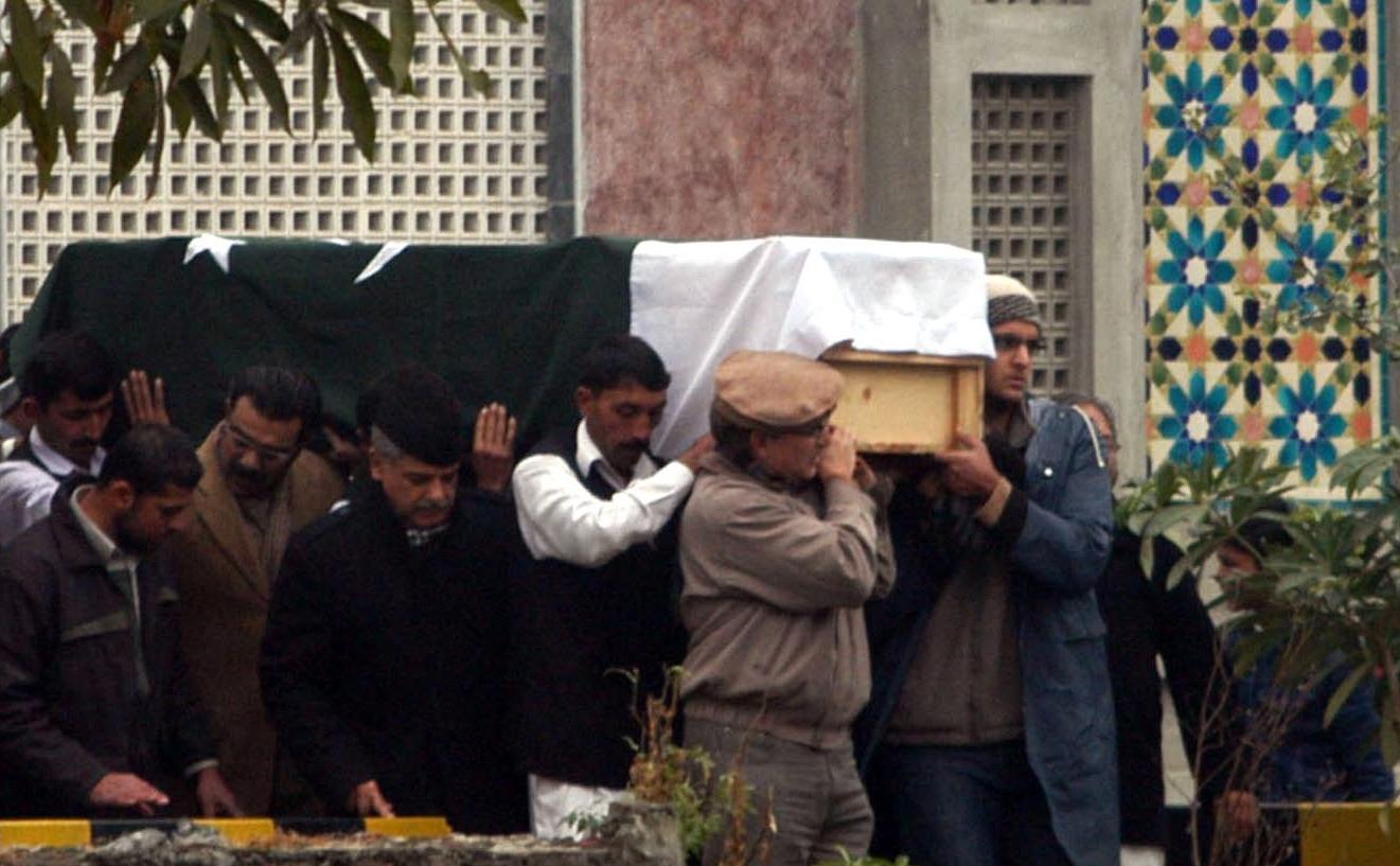 Δεκάδες θύματα σε έκρηξη κατά τη διάρκεια θρησκευτικής τελετής στο Πακιστάν