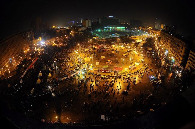 Χιλιάδες Αιγύπτιοι στην πλατεία Ταχρίρ για την επέτειο της εξέγερσης κατά του Μουμπάρακ