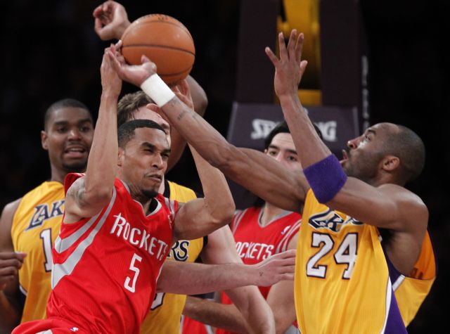 Με νίκη συνέχισαν Σικάγκο και Λέικερς, νέα ήττα για την Οκλαχόμα