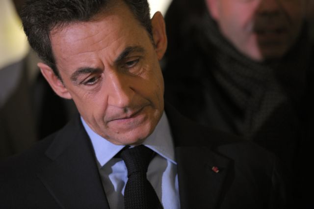 Στις δύο μονάδες περιορίζεται το προβάδισμα του Φρ.Ολάντ έναντι του Ν.Σαρκοζί