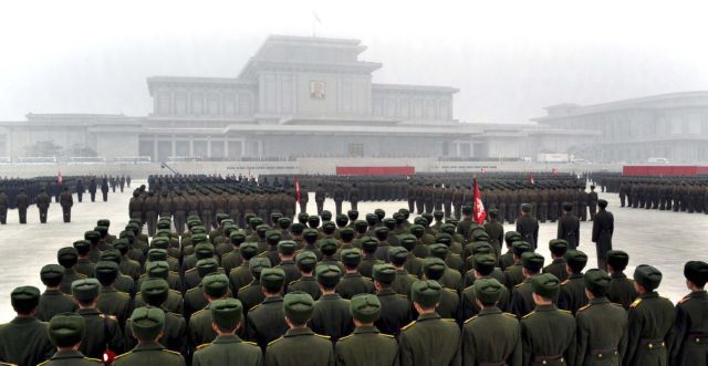 «Αθάνατος» ο Κιμ Γιονγκ-Ιλ, η σορός του οποίου θα ταριχευθεί και θα τοποθετηθεί σε μαυσωλείο