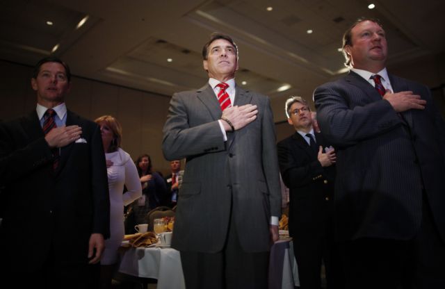 «Υπερβολική» κατά τον Ρικ Πέρι η αντίδραση της κυβέρνησης Ομπάμα στο θέμα με τους πεζοναύτες