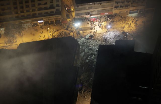 Τρεις νεκροί στα συντρίμμια κτιρίων που κατέρρευσαν στο Ρίο Ντε Τζανέιρο