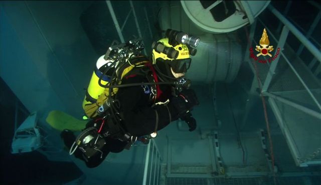 Διακόπηκαν οριστικά οι έρευνες για αγνοούμενους στο ναυάγιο του Concordia