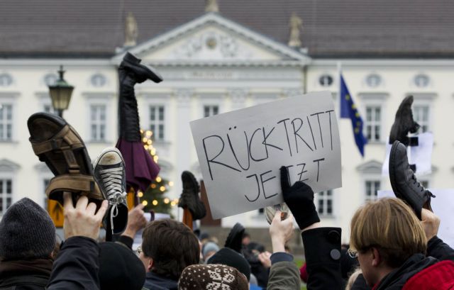 Ονοματολογία και… παπούτσια έξω από το γερμανικό προεδρικό μέγαρο
