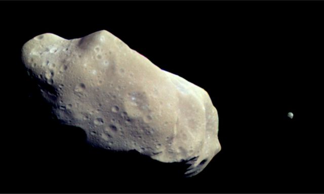 Αστεροειδής σε μέγεθος λεωφορείου πέρασε ξυστά από τη Γη