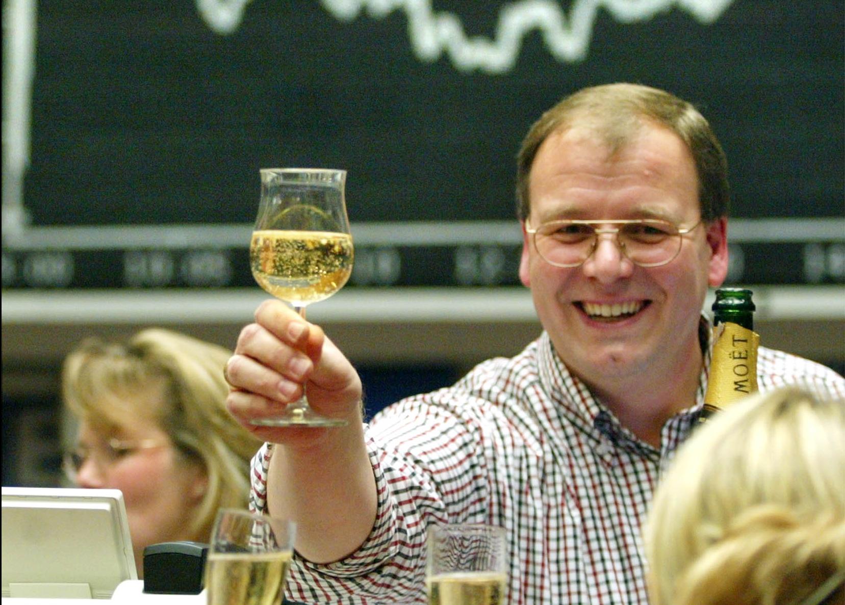 Εκρηκτική άνοδος 6,13% στο Χρηματιστήριο, μετά το τραπεζικό άλμα