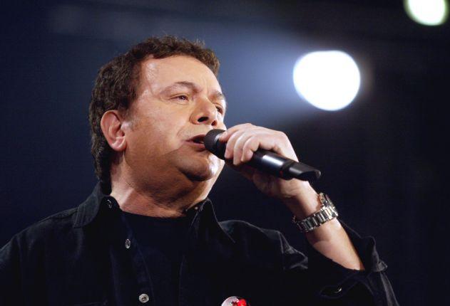 Συναυλία του Μανώλη Μητσιά στο Μέγαρο Μουσικής Αθηνών